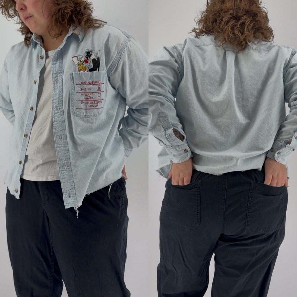 Vintage 90s Warner Bros Looney Tunes long sleeve cropped denim alt raw hem
